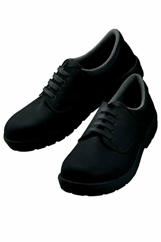 Scarpa con lacci e puntale nero