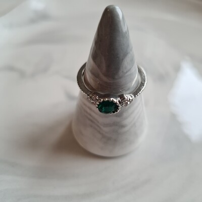 Groene steen ring zilver