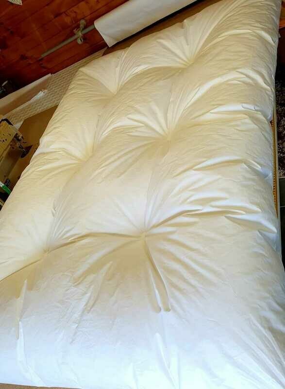 Couette naturelle une personne gonflante ou piquée et son  oreiller "offert"