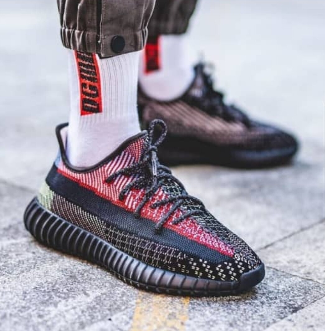 adidas Yeezy Boost 350 V2 yecheil