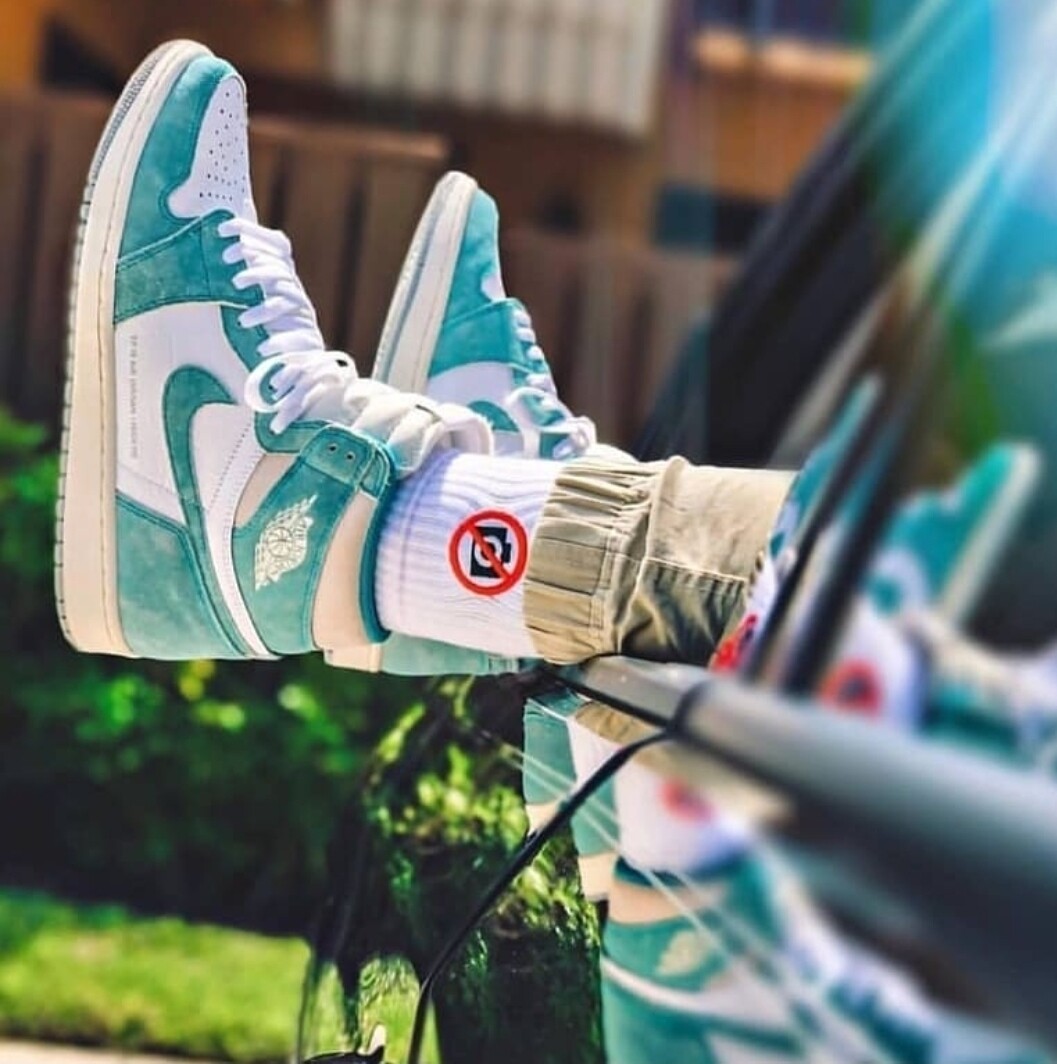 JORDAN 1 RETRO TURBO GREEN