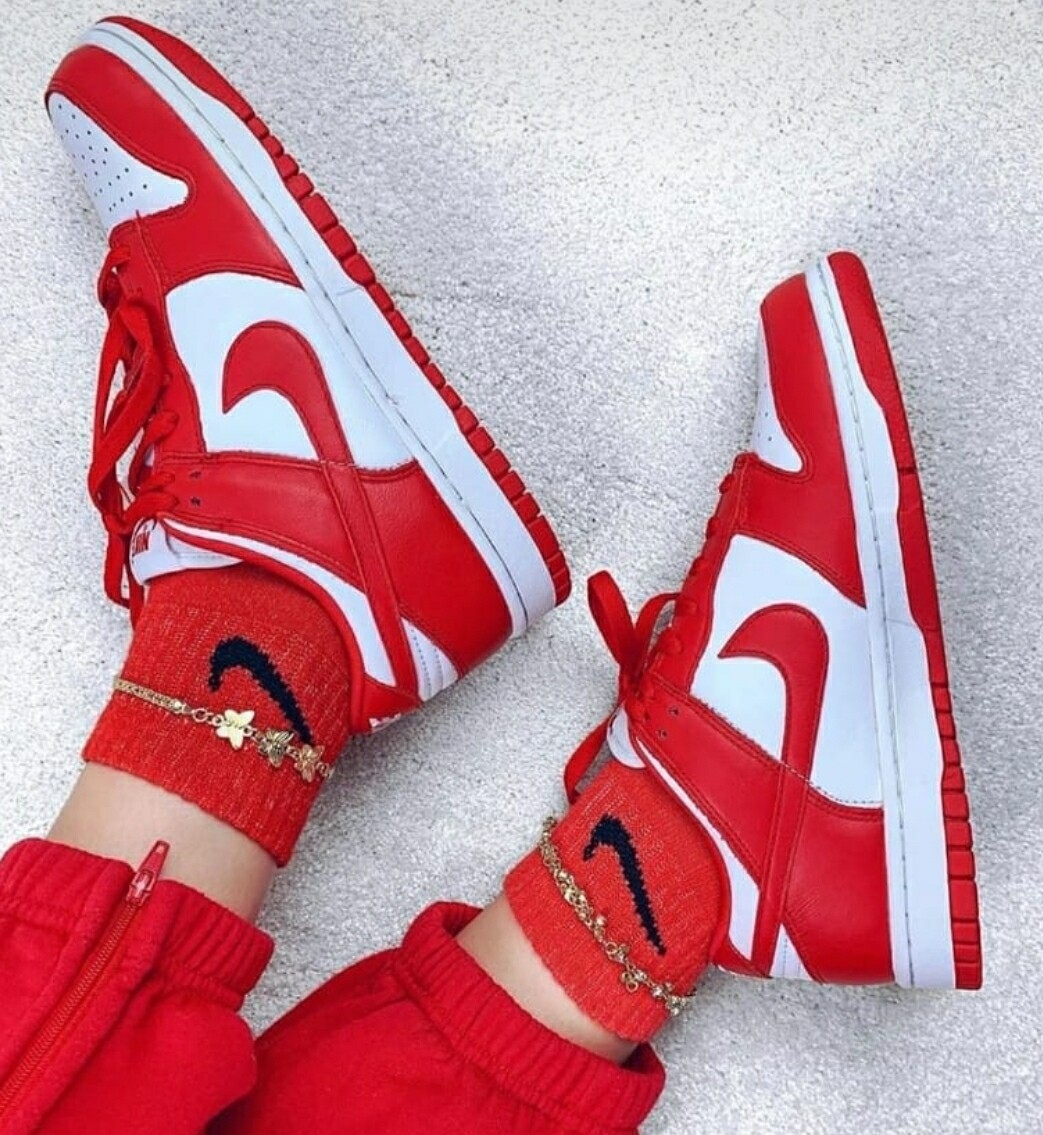 Nike Dunk Low University Red