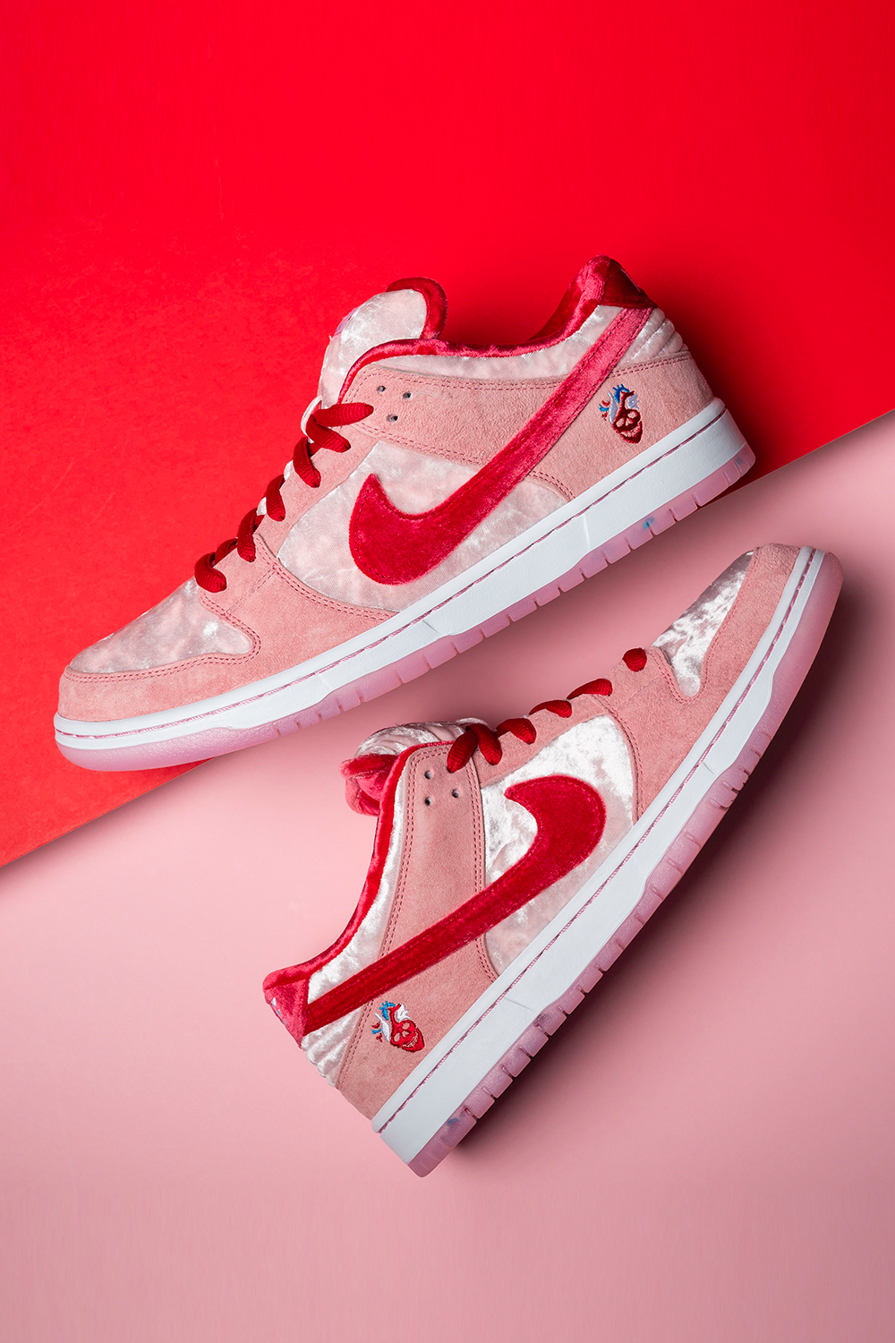 Nike SB Dunk Low StrangeLove Skateboards












