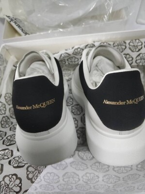 ALEXANDER MCQUEEN