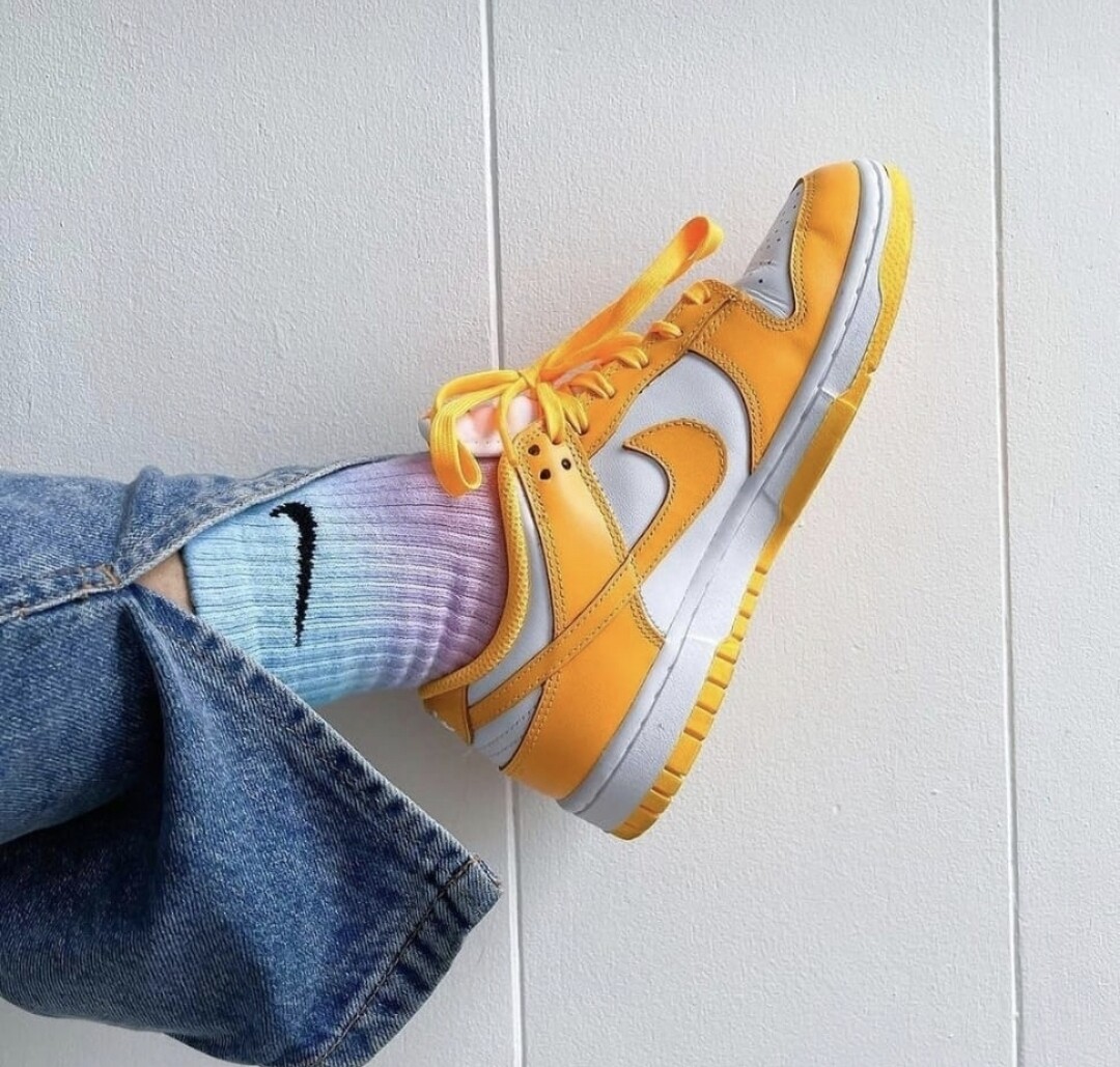 Nike Dunk low  Laser Orange





