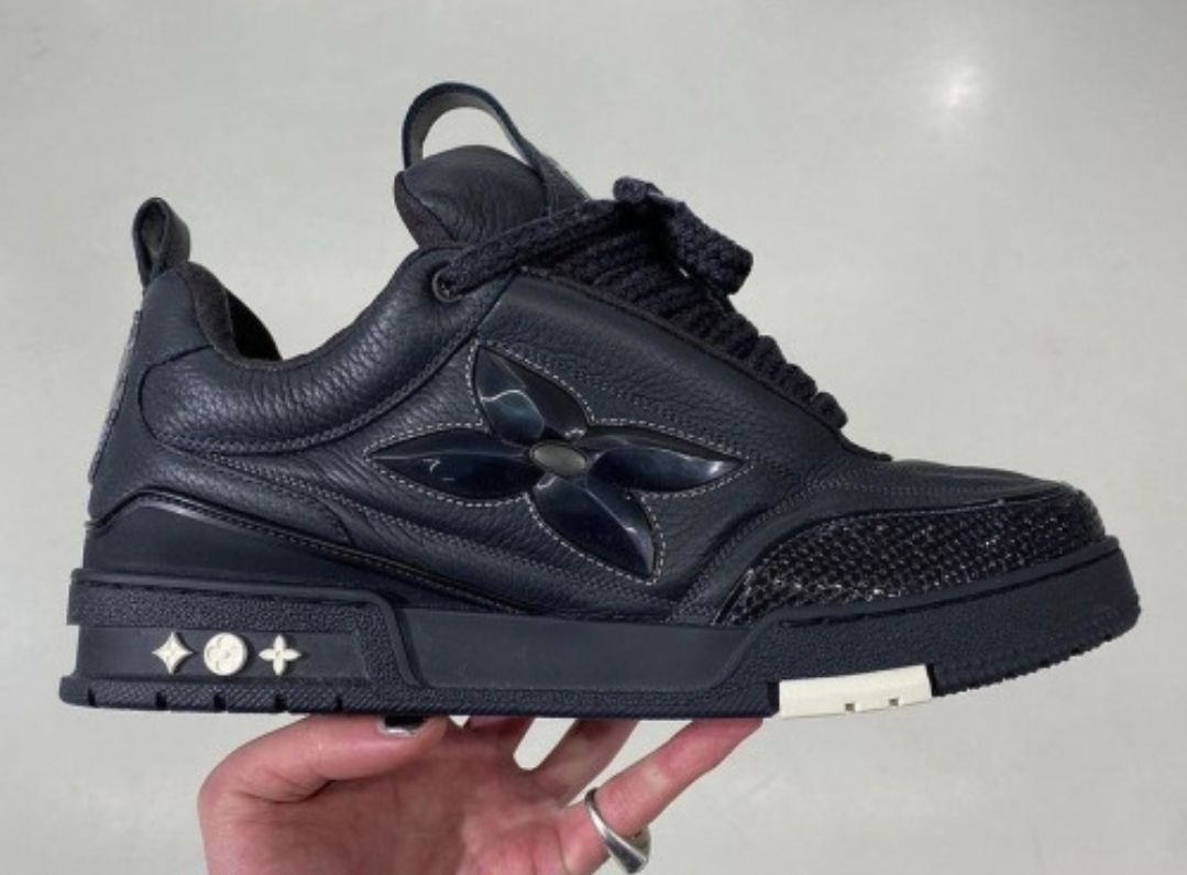 Louis Vuitton Dupe Trainer triple black 