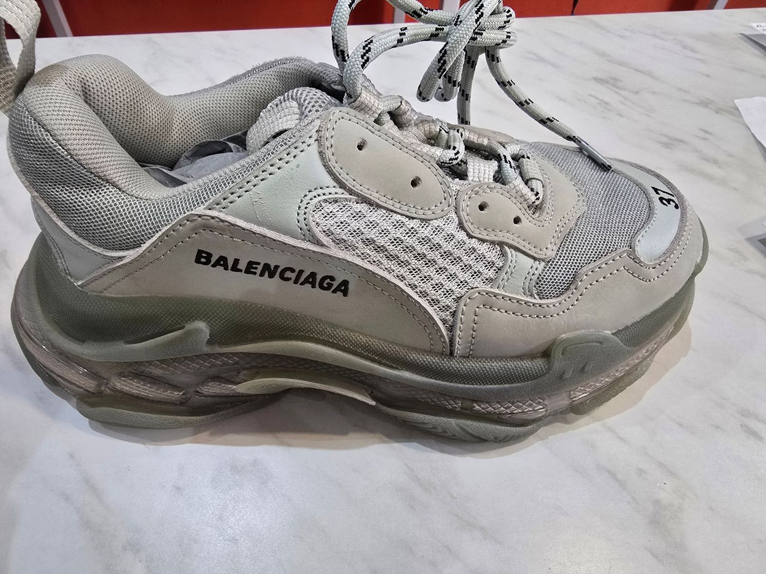 Balenciaga triples 37