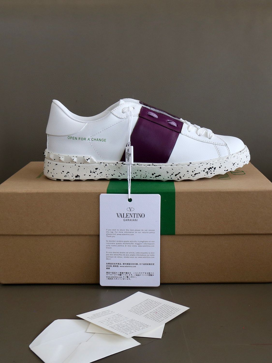 VALENTINO UNISEX DUPE SNEAKERS ROCKSTUD 