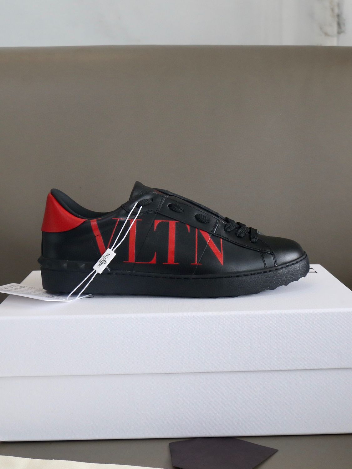 VALENTINO GARAVANI UNISEX DUPE SNEAKERS 