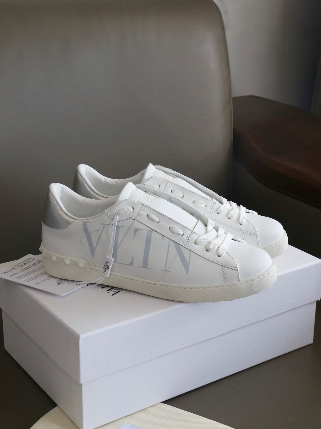 VALENTINO GARAVANI UNISEX DUPE SNEAKERS 
