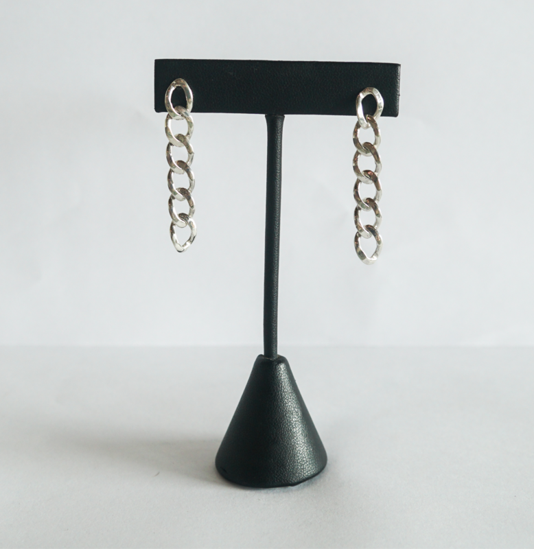 Lose Chain Earring