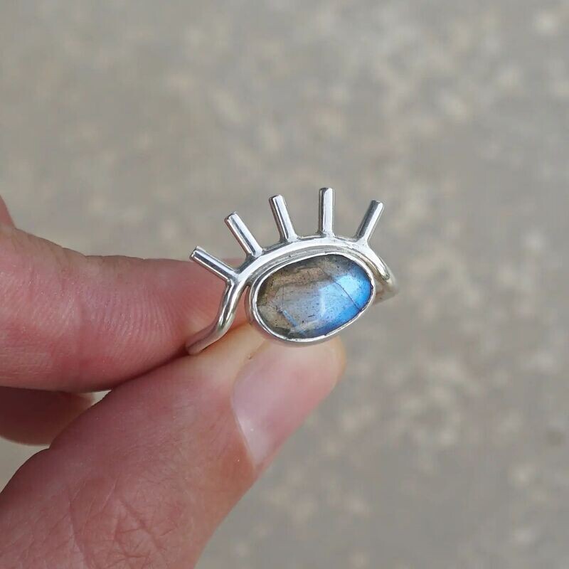 Eye Ring