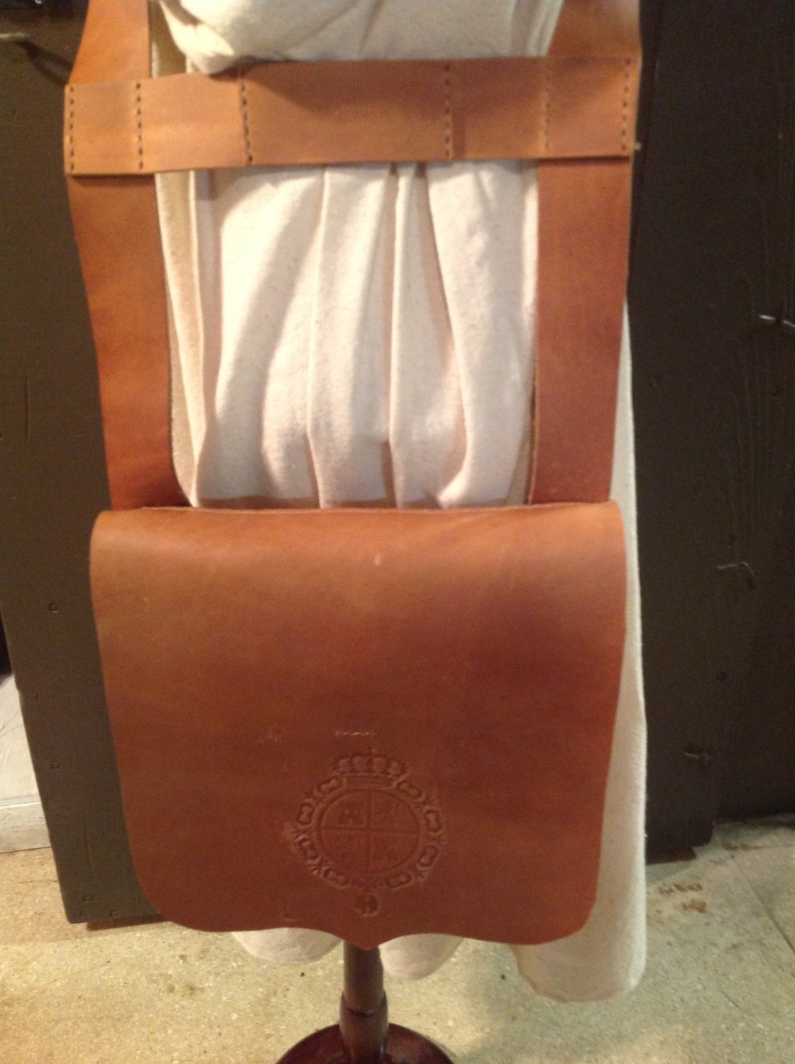 Spanish Shoulder Cart. Box
