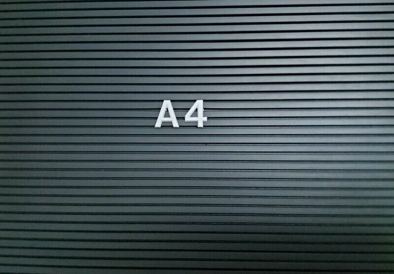 Fototafel A4/Gummirillen-Schild DIN A4 schwarz Fototafel A4/Gummirillen-Schild DIN A4 schwarz