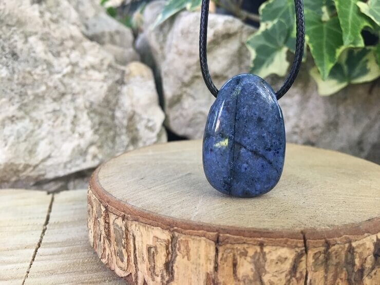 Cordon et Dumortiérite AAA Naturelle Afrique du sud - Anti-stress et Lâcher prise - Pierre Top Qualité (la meilleure) Cordon et Dumortiérite AAA Naturelle Afrique du sud - Anti-stress et Lâcher prise - Pierre Top Qualité (la meilleure)