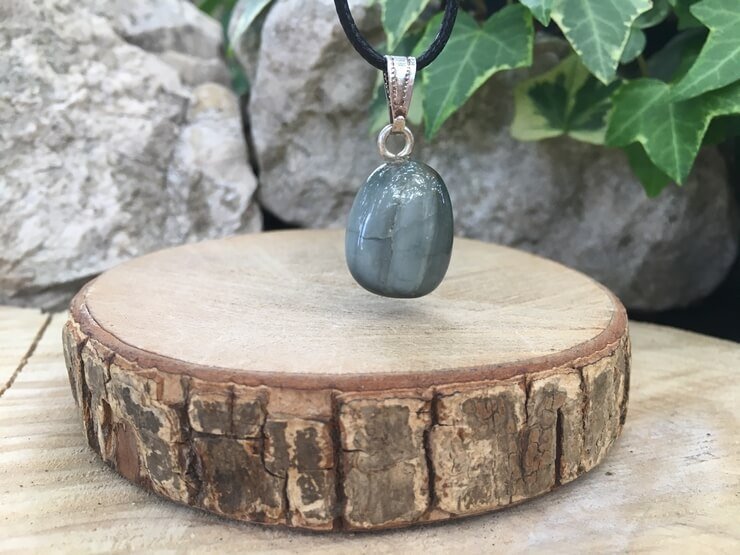 Pendentif Tourmaline Œil-de-chat A - Afrique du sud - Pierre Naturelle Rare