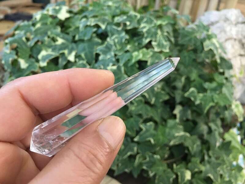 Pointe Vogel Quartz Blanc AA Naturel 12 faces - Outil curatif vibration très élevée et extrêmement pure