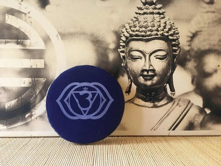 Coussin (15 cm) bol chantant - Chakra du 3-ème œil - Coussin (15 cm) bol chantant - Chakra du 3-ème œil -