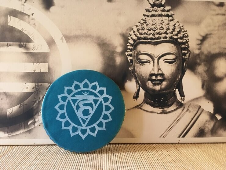 Coussin (15 cm) bol chantant - Chakra de la Gorge - Coussin (15 cm) bol chantant - Chakra de la Gorge -