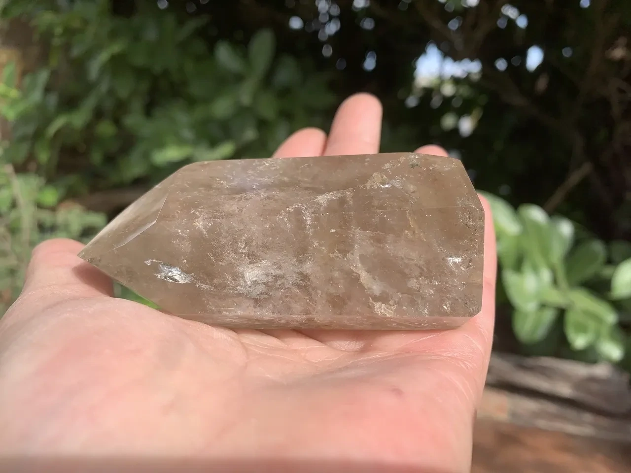 Pointe Quartz Fumé AA 6 faces émetteur (dextrogyre) - Brésil - Quartz Naturel Qualité Supérieure