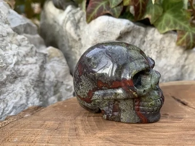 Crâne Jaspe Sang de Dragon AA (50 mm) Brésil - Pierre Naturelle Qualité Supérieure