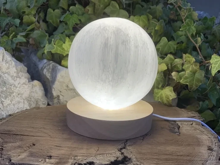 Sphère Sélénite A+ (95 mm - 1 kg) Pierre Naturelle Maroc