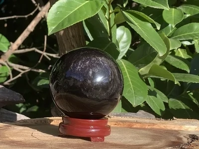 Sphère Obsidienne Œil Céleste Pourpre Argentée AA (82 mm - 684 g) Mexique - Pierre Naturelle Rare Qualité Supérieure