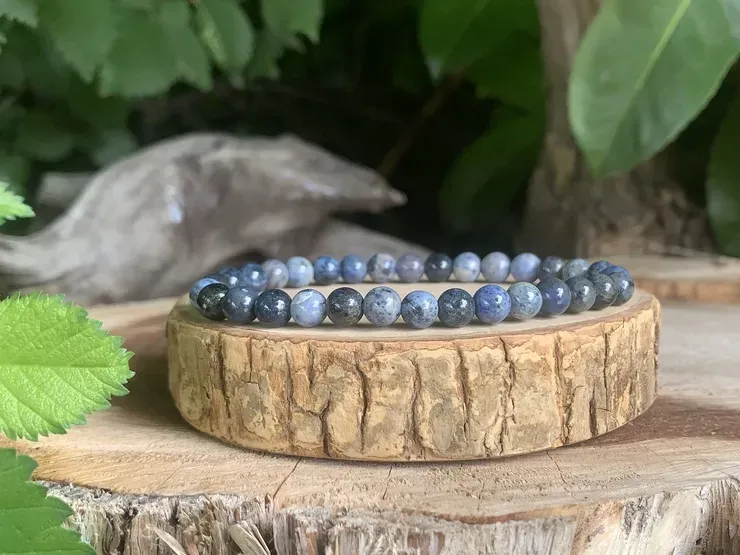 Bracelet perles naturelles 6 mm Dumortiérite