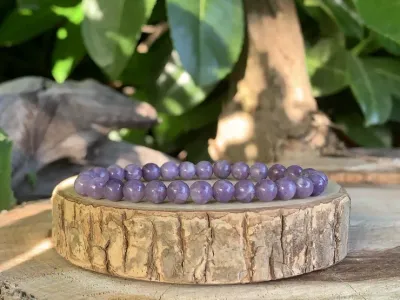 Bracelet Lépidolite A - Protection et Paix Intérieure - Pierre Naturelle Madagascar