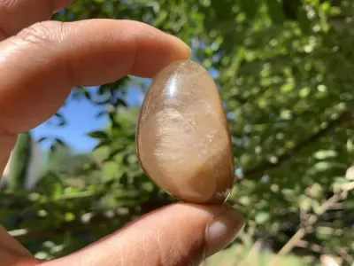 Galet Quartz Rutilé Doré AA