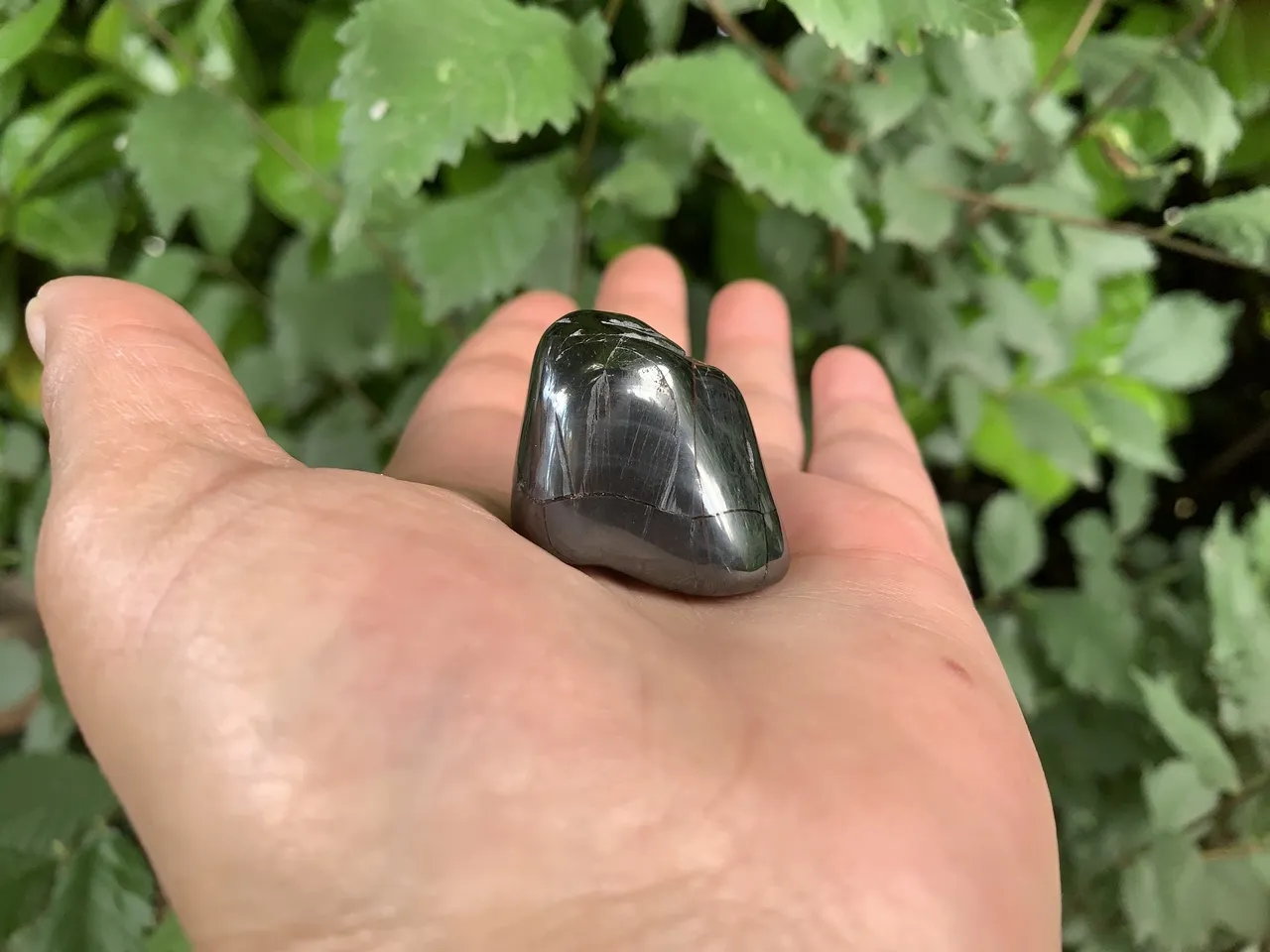 Pierre roulée Hématite A - Ancrage et Détermination - Pierre Naturelle Maroc (43 g)