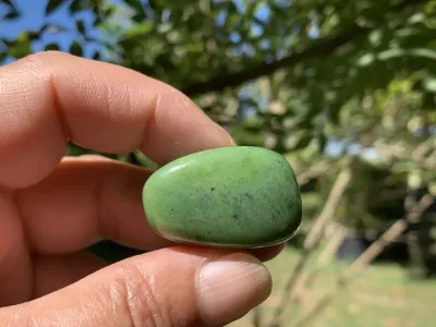 Pierre roulée Jade Néphrite Extra