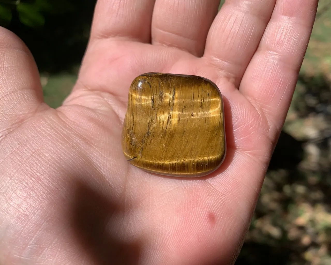 Pierre roulée Naturelle Œil-de-Tigre A+