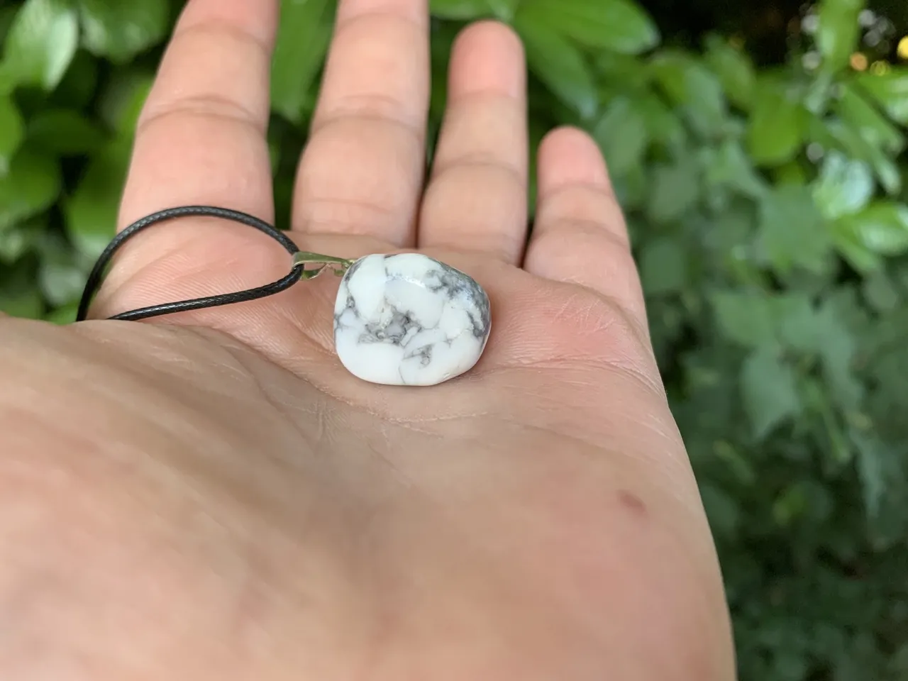 Howlite A Pierre Naturelle Canada