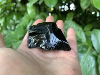 Obsidienne brute A - Pierre Naturelle Mexique