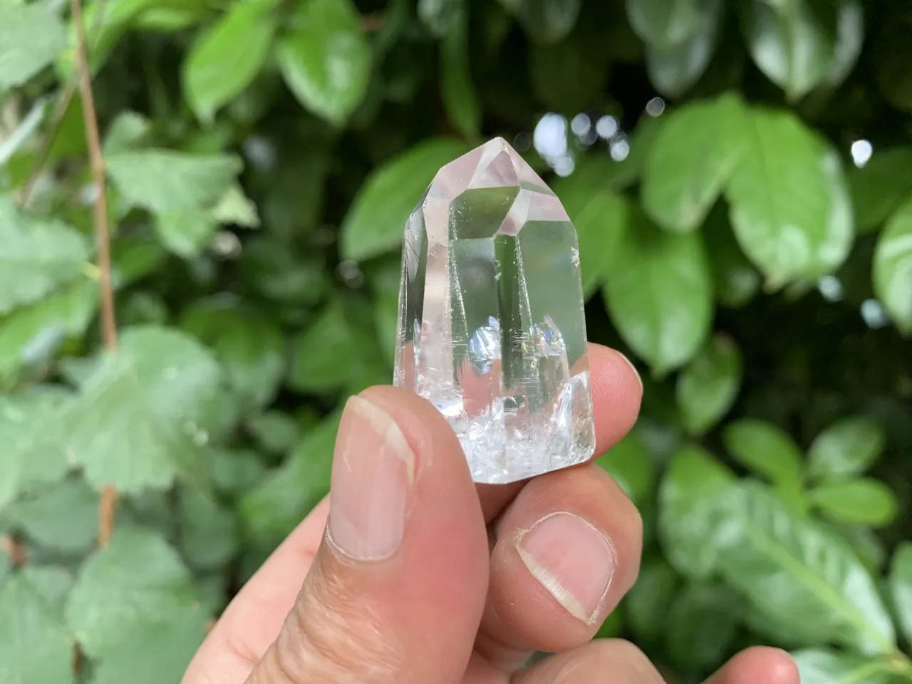 Pointe de Quartz AA 6 faces émetteur (dextrogyre) - Brésil - Cristal Naturel Qualité Supérieure