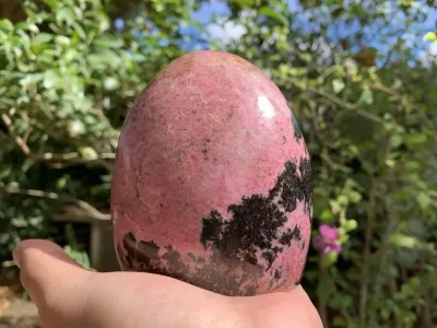 Rhodonite AA (960 g) Madagascar - Pierre Naturelle Qualité Supérieure