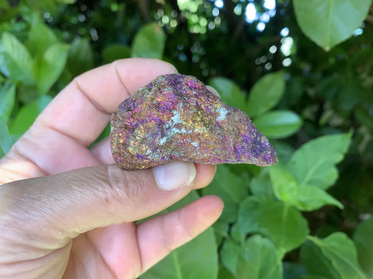 Chalcopyrite Arc-en-ciel A+ (95 g) Pierre Naturelle Maroc