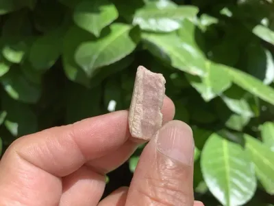 Tourmaline Rose (Rubellite) brute A (7 g) - Pierre Naturelle Rare Namibie