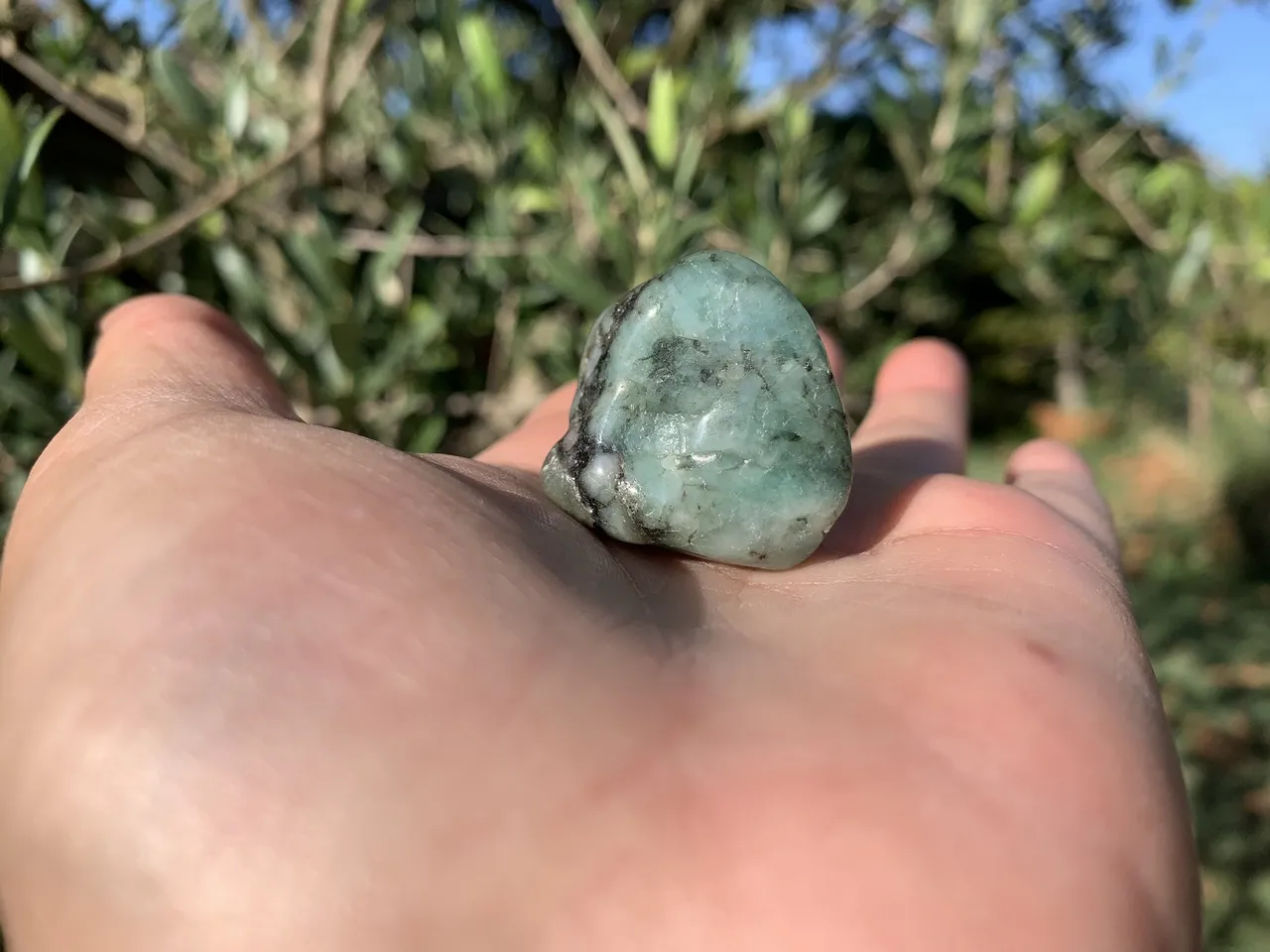 Pierre roulée Émeraude A - Pierre Fine Naturelle Brésil