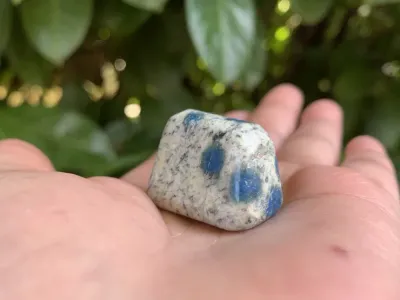 Pierre roulée Jaspe K2 AA (16 g) - Afghanistan - Pierre Naturelle Rare Qualité Supérieure