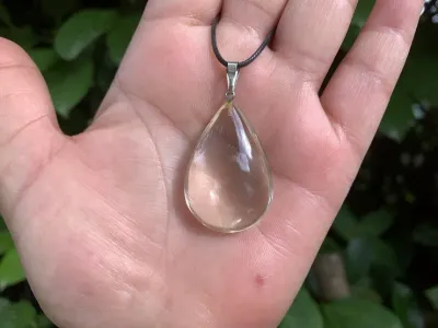 Cordon et goutte Cristal de Roche AA Naturel Brésil - Eveil Spirituel et Bien-être émotionnel
