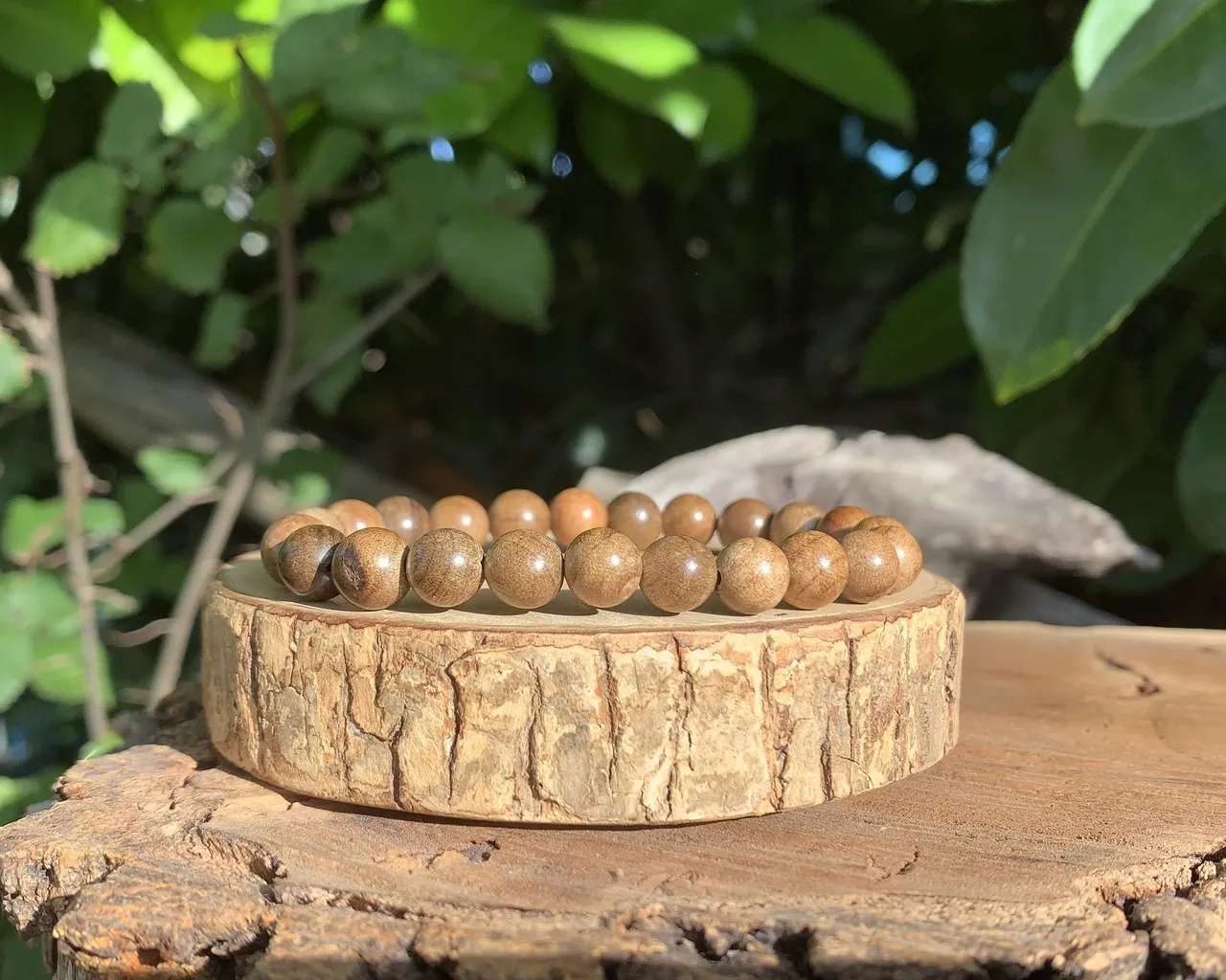Bracelet Spirituel en Bois de Phoebe d'Indonésie
