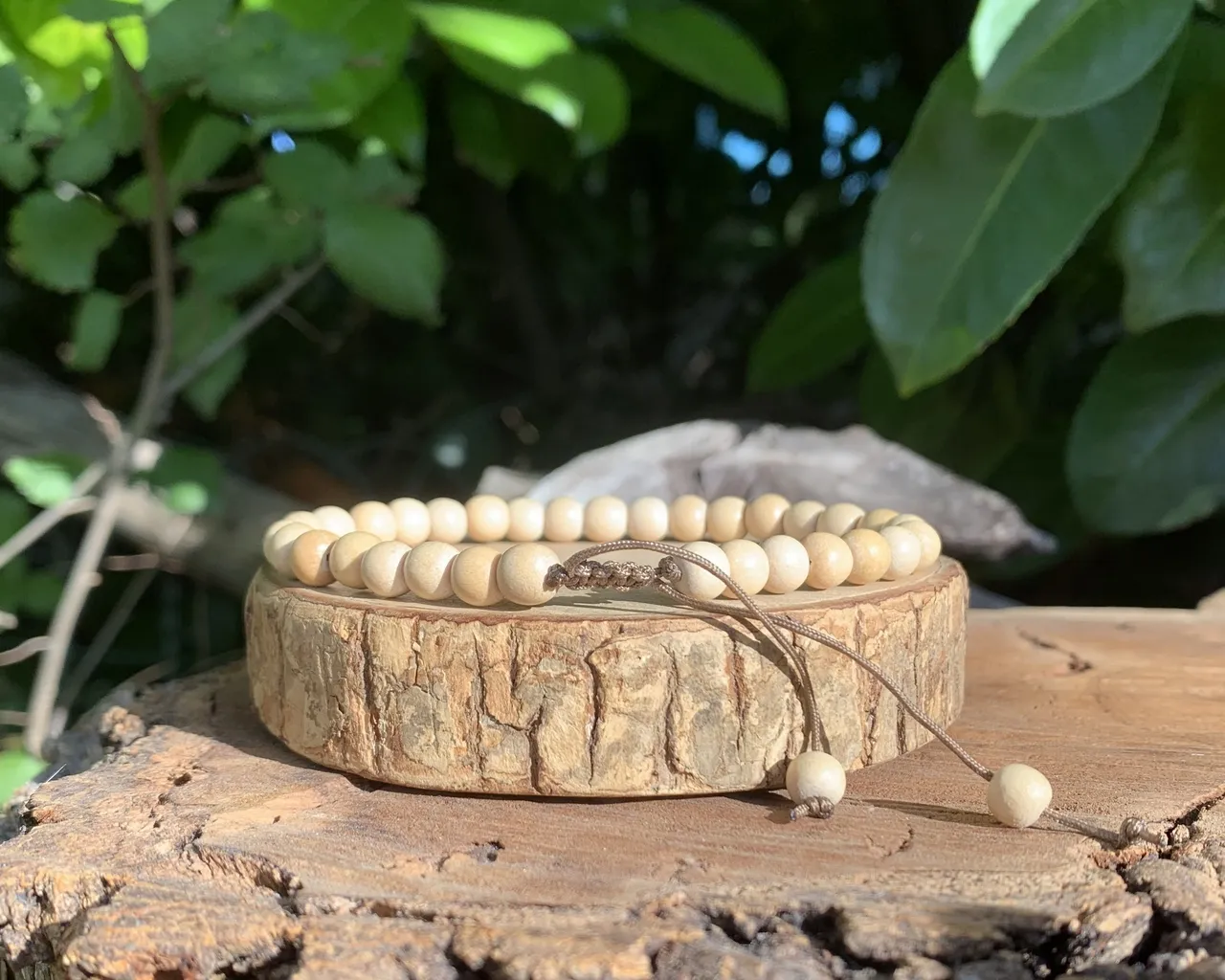 Bracelet Spirituel en Bois de Santal blanc d'Indonésie