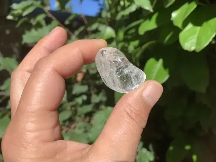 Pierre roulée Cristal de Roche naturel A - Sagesse & Clarté - Brésil Pierre roulée Cristal de Roche naturel A - Sagesse & Clarté - Brésil