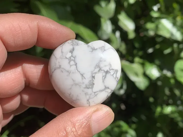 Cœur Howlite AA (48 g) - Canada - Pierre Naturelle Qualité Supérieure