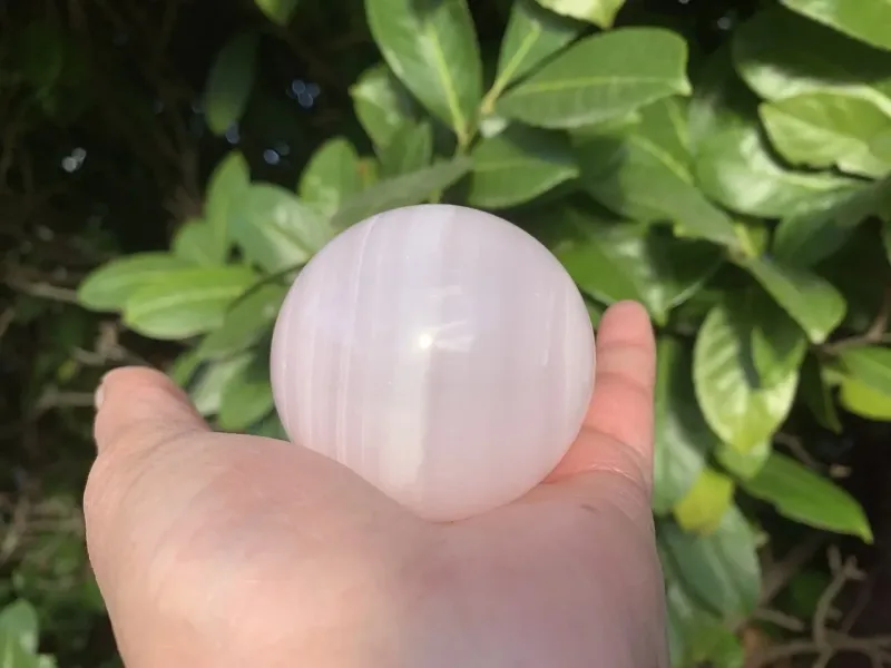 Manganocalcite (Calcite rose) AA naturelle — Sphère (58 mm - 270 g) — Pérou