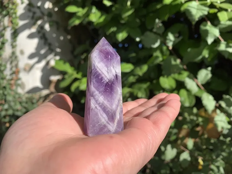 Pointe d'améthyste à chevron A Naturelle du Brésil