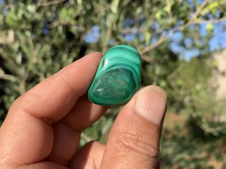 Pierre roulée Malachite AA naturelle — Congo Pierre roulée Malachite AA naturelle — Congo