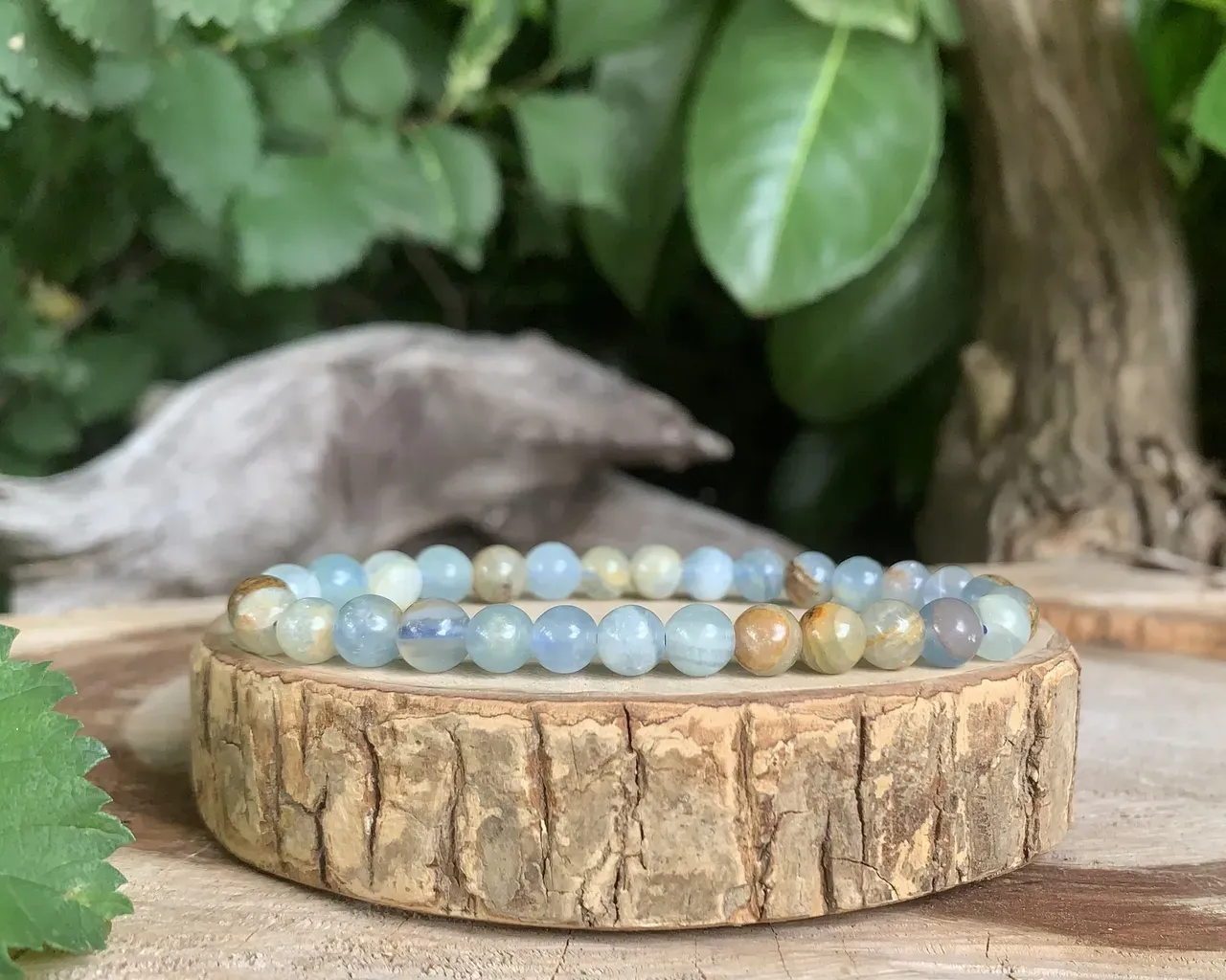 Bracelet Calcite Bleue sur gangue AA naturelle — Mexique Bracelet Calcite Bleue sur gangue AA naturelle — Mexique